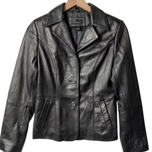 Womams Lamb Skin Leather Jacket Size Small Pit to Pit 18in 23in in length